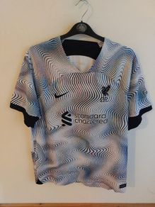liverpool jersey