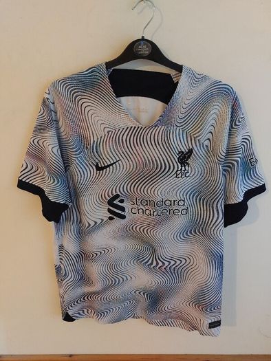 liverpool jersey