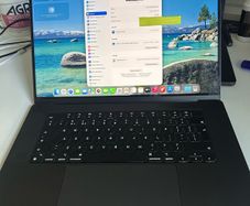 MacBook Pro M3 2024