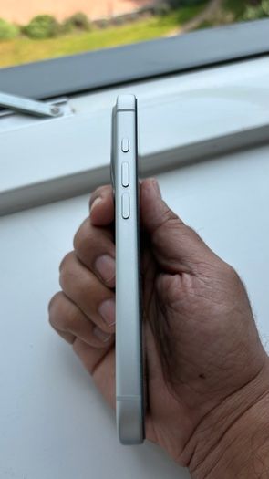 Apple iPhone 17 Pro 256GB Silver with Free Torras 360 Stand Case. Unlocked (US eSIM). Bent Frame. Fully Working
