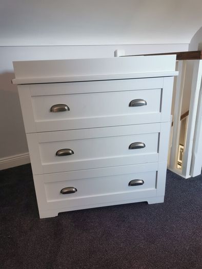 Mia Mamas and Papas Cot/Sleigh bed