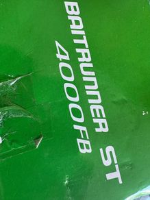fishing Shimano baitrunner 4000 with spiderwire braid pike carp