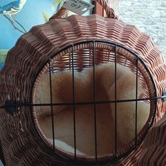 Large pet bed / carrier, 2 in 1, wicker+ sheepskin