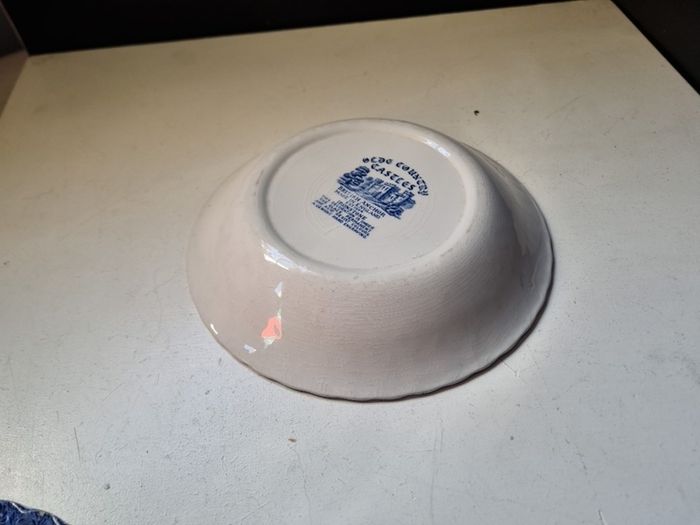 Olde Country Castles Shallow bowls