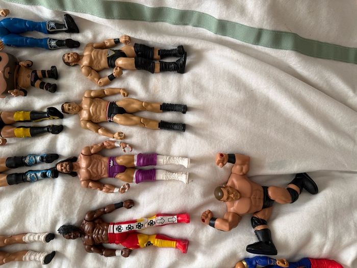 wwe 35 wrestlers action figures lot