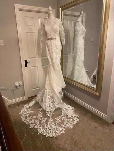 Ivory wedding Dress , Size  16