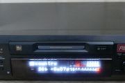Sony MDS-JE530 Minidisc Player &amp; Recorder, and 5 Discs - Works Well.