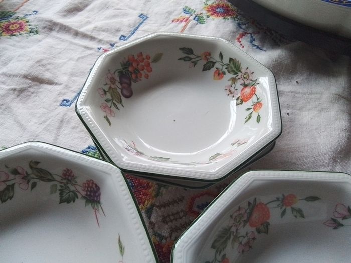Six Small Fruit Bowls Johnson Bros