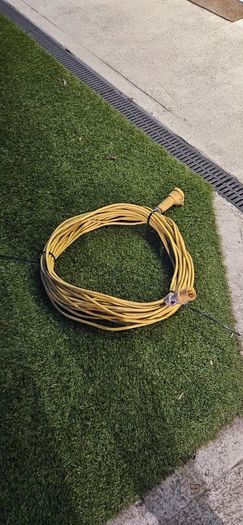 50 m 110v extention lead no cracks no cuts .in great condition bit dirty