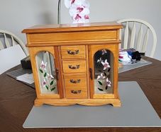 Jewellery box
