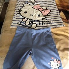 Girls two piece suit 8/9 never worn