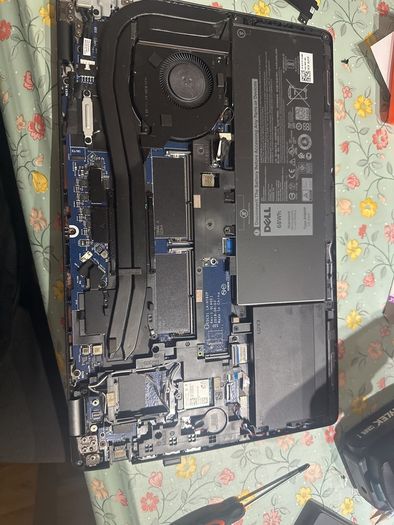 Dell Precision 3541 for spares