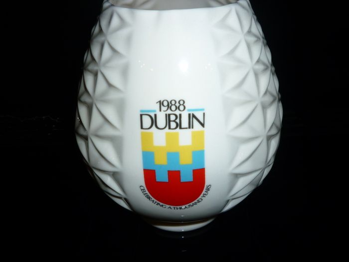 Vase Bowl Limited Edition.IRISH Parian Donegal China 1988 Dublin 1000 Years Commemorative Vase.  Immaculate.