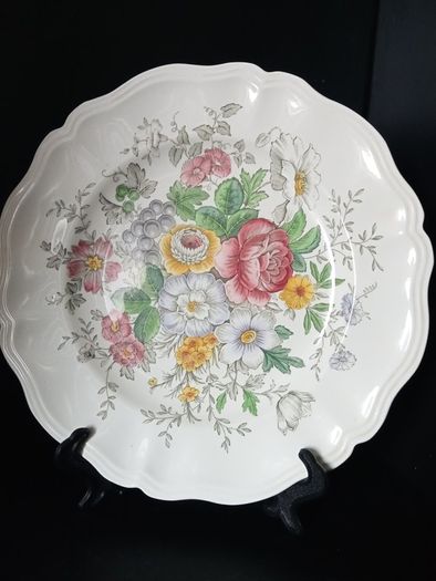 Royal Doulton "Malvern" Dinner Plate