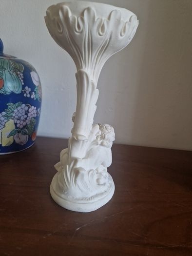 vintage resin cherub . . italian