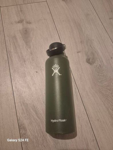 Olive Green Hydra Flask