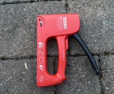 stapler gun