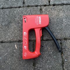 stapler gun