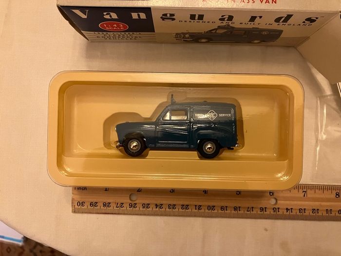 Vanguards. 1:43. Austin A35 van. RAC Road Service. MIB