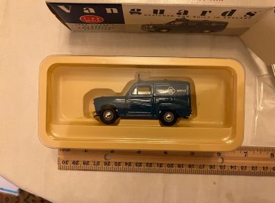 Vanguards. 1:43. Austin A35 van. RAC Road Service. MIB