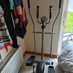 Body Sculpture BE6100D Magnetic Elliptical Strider Cross Trainer