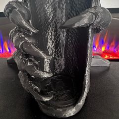 Claw can holder