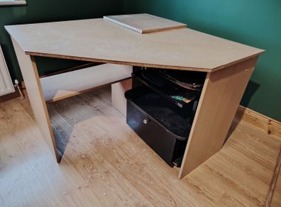 Corner Computer Desk
