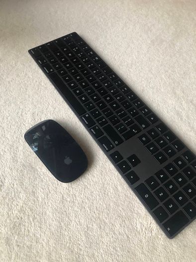 Apple Magic Keyboard + Magic Mouse 2 in Space Grey