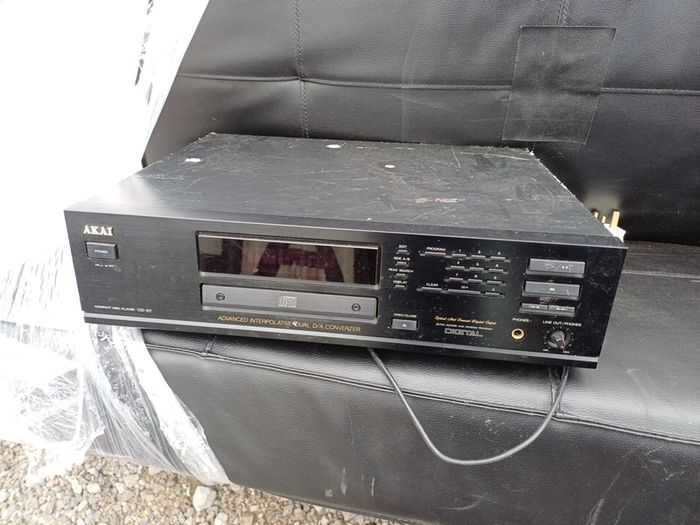akai cd player