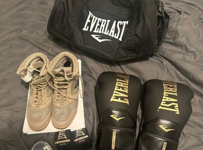 Everlast Boxing Set (Used Once) Gloves, Shoes, Bag, Accessories