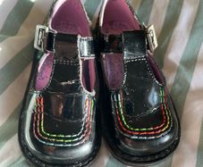 Kickers girls shoes UK7.5 EU25