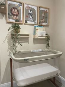 Tutti Bambini ZiZee Crib - with mattress, mattress protector and bed sheet.