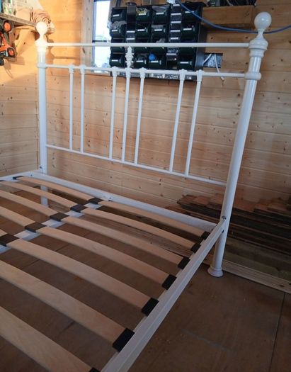 Really Sturdy White Metal 4Ft 6 Double Bed Frame - Can Deliver