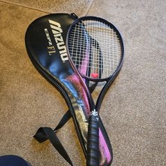 Mizuno Tennis racket and case