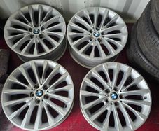 Nice Genuine 18" BMW Alloy Rims