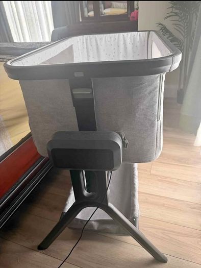Baby Elegance Co-Glide Electric Bedside Crib