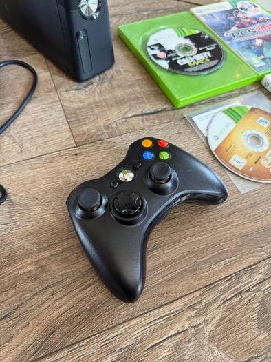 Xbox 360 250GB With Controller