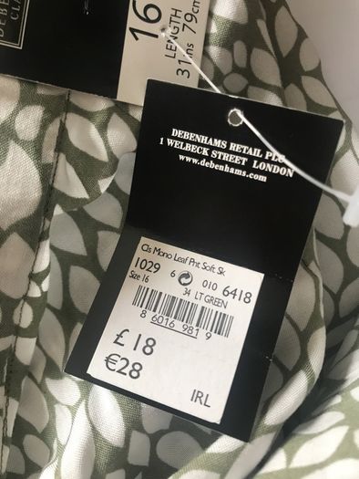 Debenhams ladies skirt size 16 mono leaf print unlined - New with tags