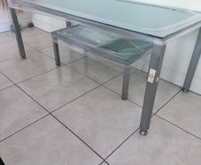 glass dining table