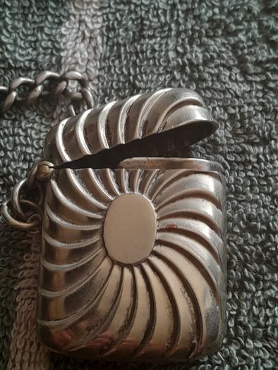 vintage vesta case