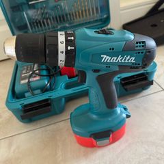 MAKITA 8391DWPETK 18V 13mm Combi Cordless Drill with 101 Piece Accessory Kit
