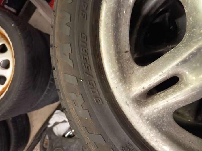 Porsche alloys