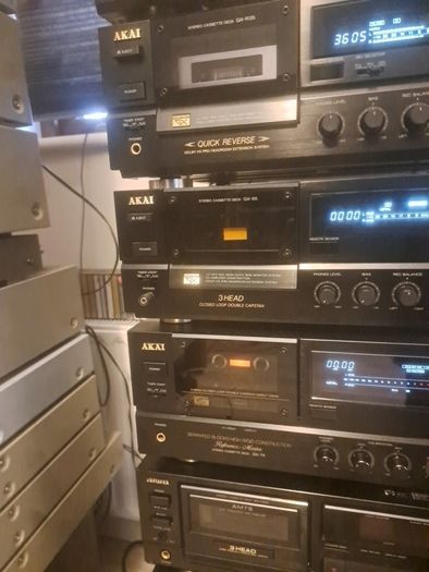 Akai cassette deck