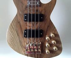 Chris Larkin Reacter 4B Bass - Pristine - As New