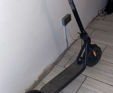 Ninebot F25E e-scooter