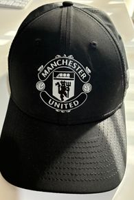Manchester United New Era Black 9FORTY Crest Cap Excellent