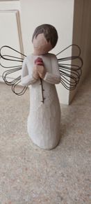 Willow Tree "Loving Angel" Figurine.