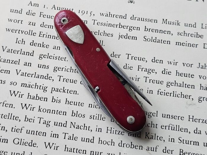 WW2 era Wengerinox Officier Knife Swiss Army Knife Collectable 1940s for Upcycling