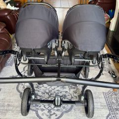 Twin buggy