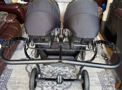 Twin buggy